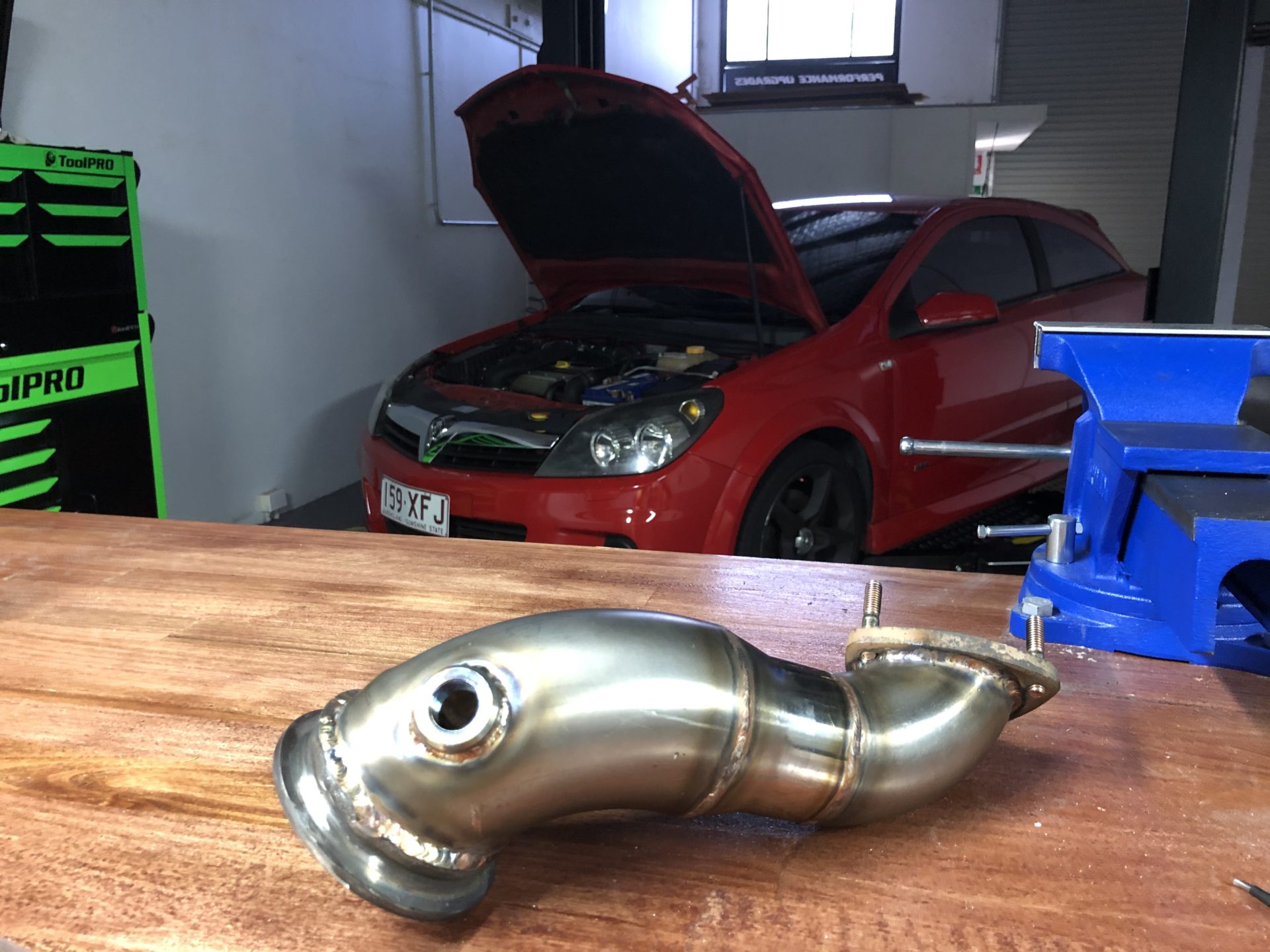 Holden Astra SRI in the DNA workshop